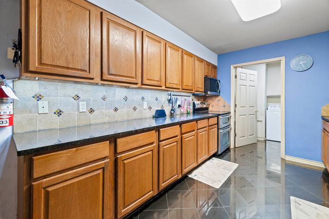 344 McKinnon Dr, Kilgore, TX 75662