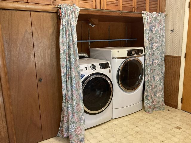 7250 S Sheridan Road, Sheridan, MI 48884