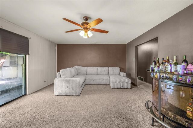 327 E Center Street, Duncanville, TX 75116