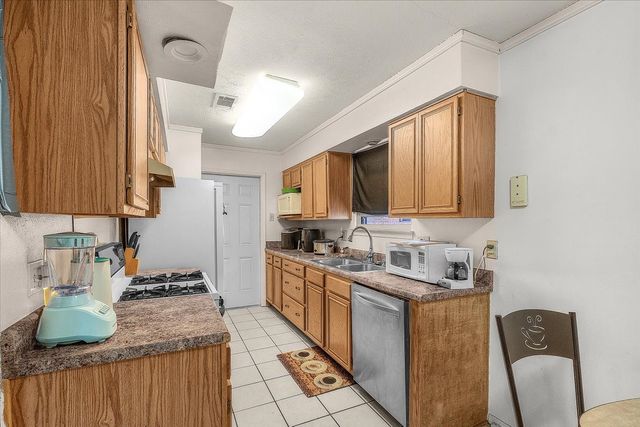 327 E Center Street, Duncanville, TX 75116