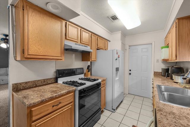 327 E Center Street, Duncanville, TX 75116