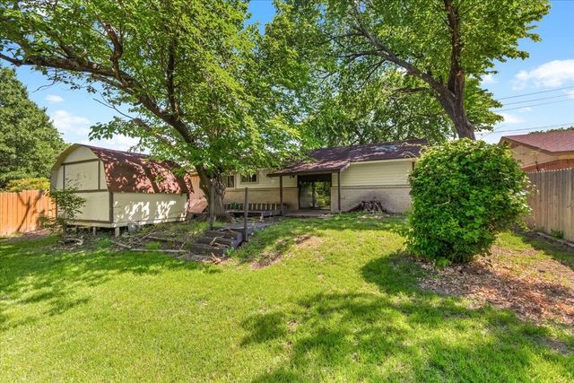 327 E Center Street, Duncanville, TX 75116