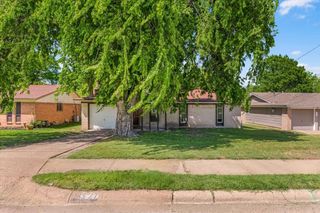 327 E Center Street, Duncanville, TX 75116