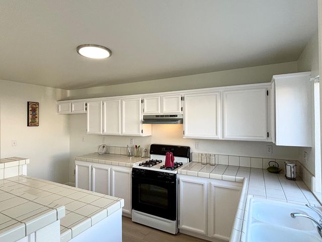 6813 Springridge Way, Elk Grove, CA 95758