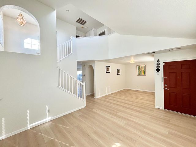 6813 Springridge Way, Elk Grove, CA 95758