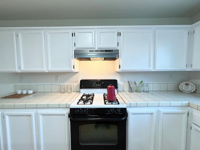 6813 Springridge Way, Elk Grove, CA 95758