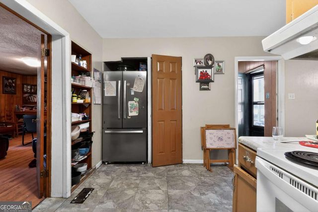 2561 Greenleaf Drive, Macon, GA 31206