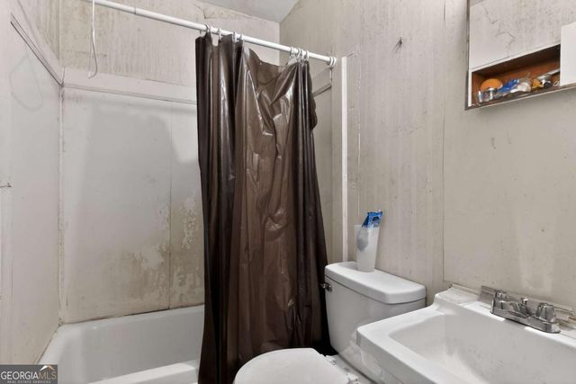 2561 Greenleaf Drive, Macon, GA 31206