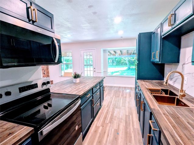 6357 Cascade Circle, Watauga, TX 76148