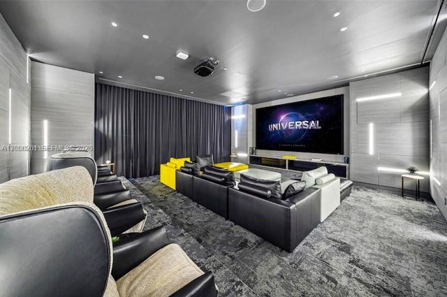 45 SW 9th St 1808, Miami, FL 33130