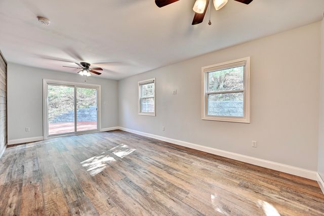 411 Chesapeake Avenue, Fort Thomas, KY 41075