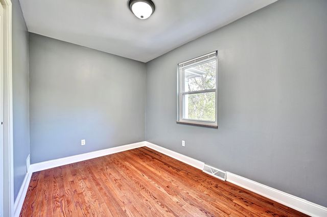 411 Chesapeake Avenue, Fort Thomas, KY 41075