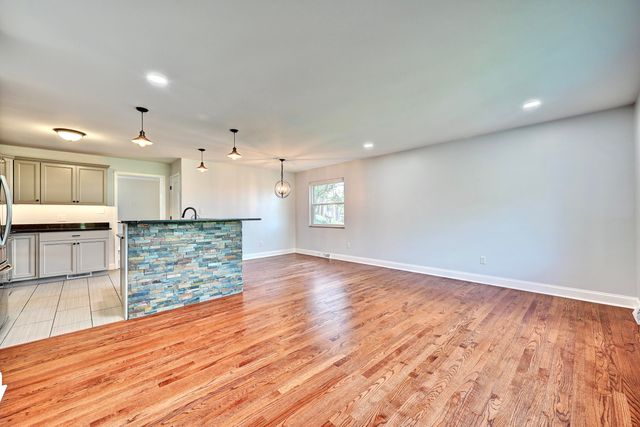 411 Chesapeake Avenue, Fort Thomas, KY 41075