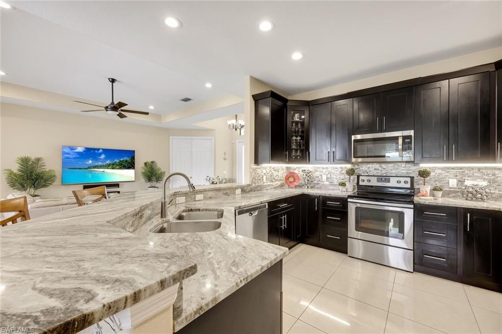 2627 17th PL, CAPE CORAL, FL 33914 — photo 3