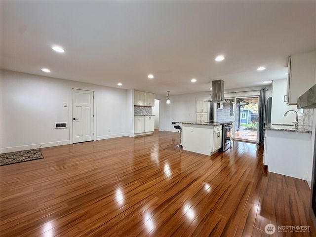 7110 S Madison Street, Tacoma, WA 98409