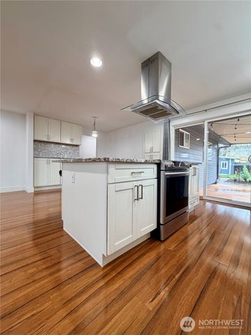 7110 S Madison Street, Tacoma, WA 98409