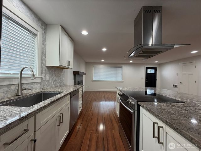 7110 S Madison Street, Tacoma, WA 98409