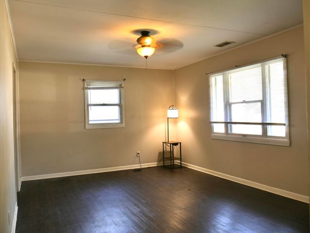 7538 Walnut Avenue, Hammond, IN 46324