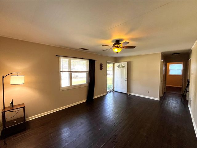 7538 Walnut Avenue, Hammond, IN 46324