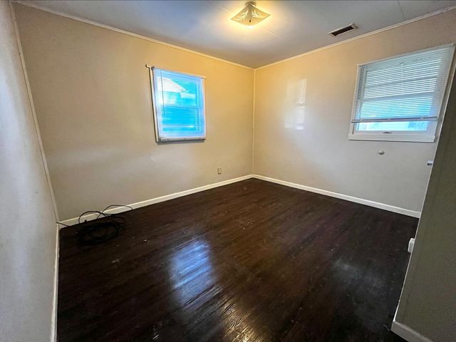 7538 Walnut Avenue, Hammond, IN 46324