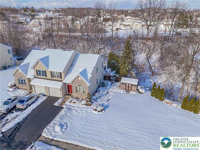 2115 Briarwood Drive, North Whitehall Twp, PA 18037