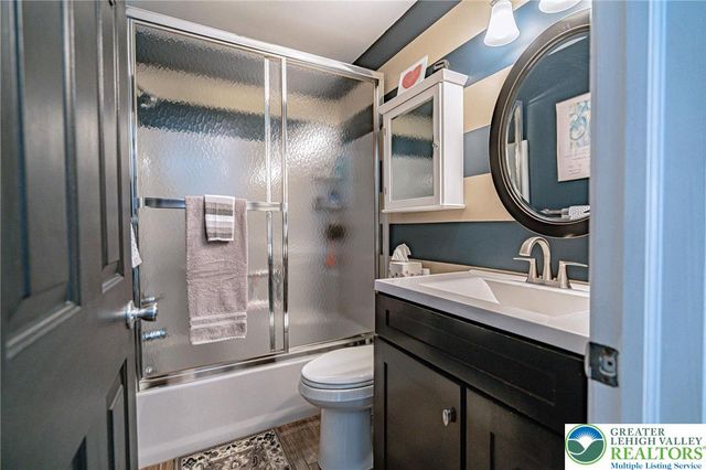 2115 Briarwood Drive, North Whitehall Twp, PA 18037