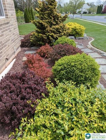 2115 Briarwood Drive, North Whitehall Twp, PA 18037