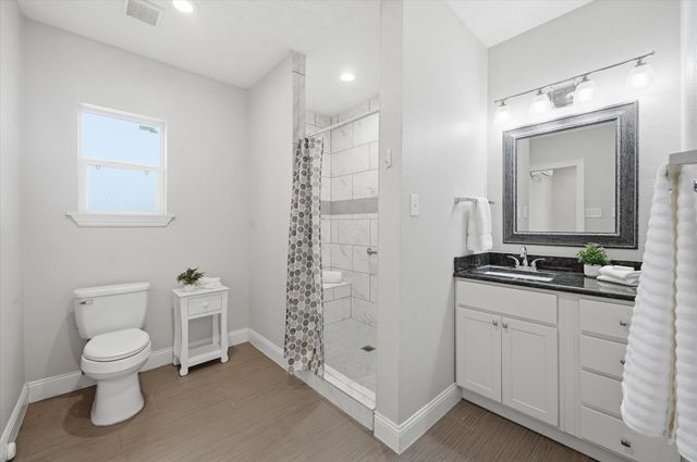 628 Robindale Court, Bedford, TX 76022