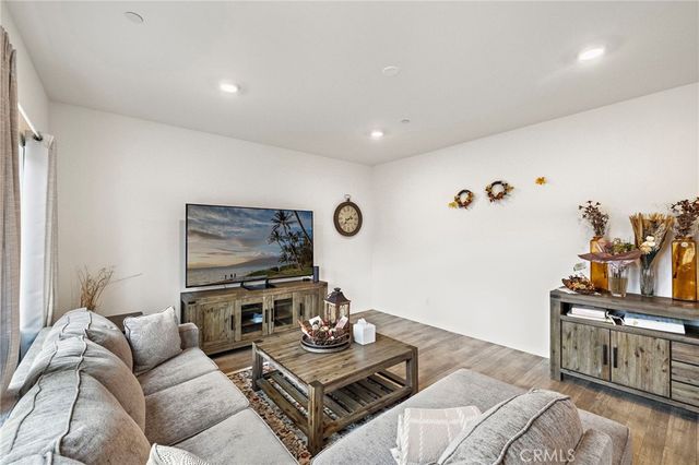 31324 Scrub Jay Rd., Winchester, CA 92596