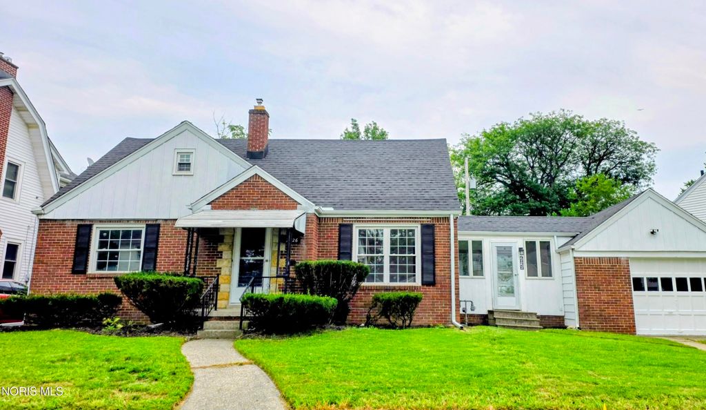 2826 Latonia Boulevard, Toledo, OH 43606