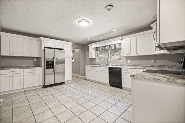 177 White Church Right Frk Road, Pineville, KY 40977