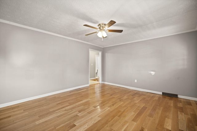 177 White Church Right Frk Road, Pineville, KY 40977