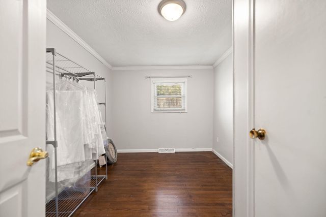 177 White Church Right Frk Road, Pineville, KY 40977