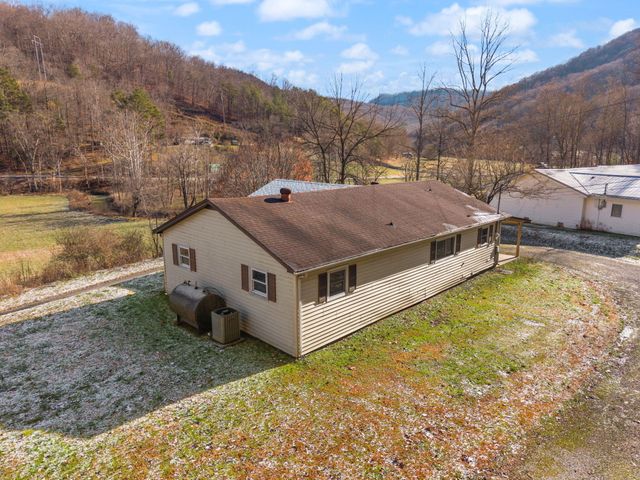 177 White Church Right Frk Road, Pineville, KY 40977