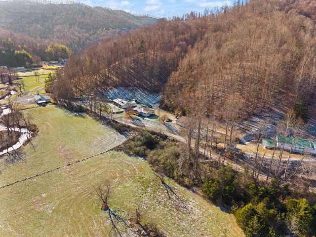 177 White Church Right Frk Road, Pineville, KY 40977