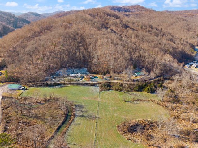 177 White Church Right Frk Road, Pineville, KY 40977