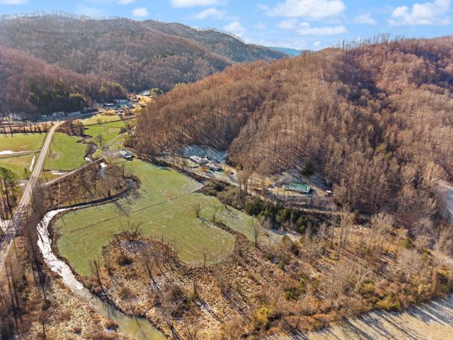 177 White Church Right Frk Road, Pineville, KY 40977