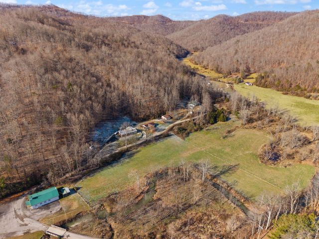 177 White Church Right Frk Road, Pineville, KY 40977