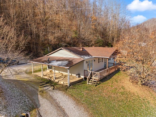 177 White Church Right Frk Road, Pineville, KY 40977