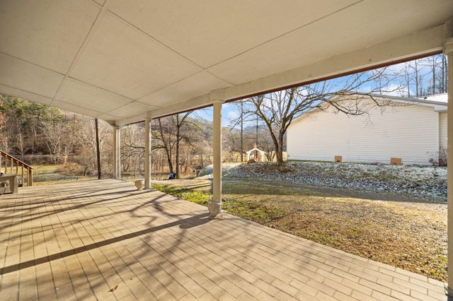 177 White Church Right Frk Road, Pineville, KY 40977