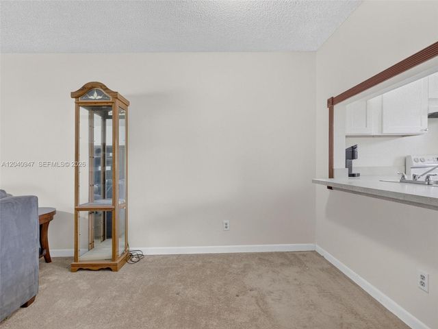 15718 E Waterside Cir 105, Sunrise, FL 33326