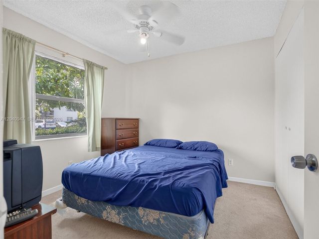 15718 E Waterside Cir 105, Sunrise, FL 33326