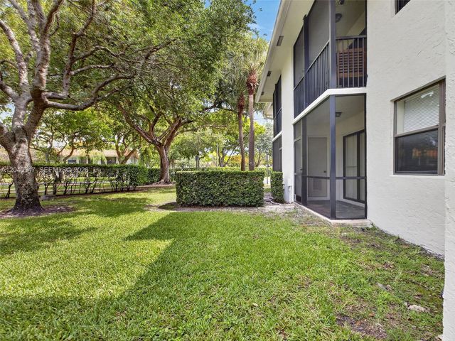 15718 E Waterside Cir 105, Sunrise, FL 33326