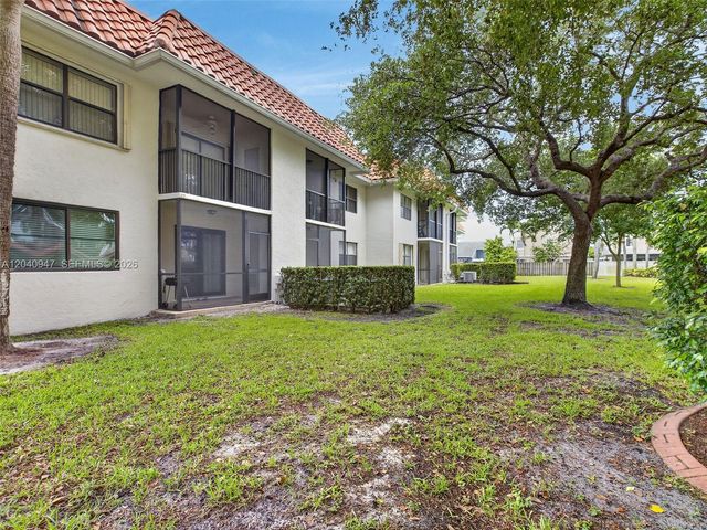 15718 E Waterside Cir 105, Sunrise, FL 33326