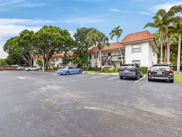 15718 E Waterside Cir 105, Sunrise, FL 33326