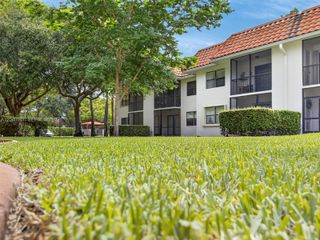 15718 E Waterside Cir 105, Sunrise, FL 33326