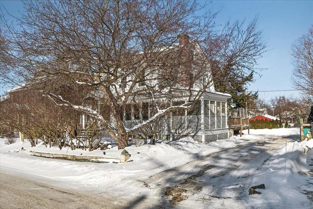 25 Seabury Street, Rutland City, VT 05701