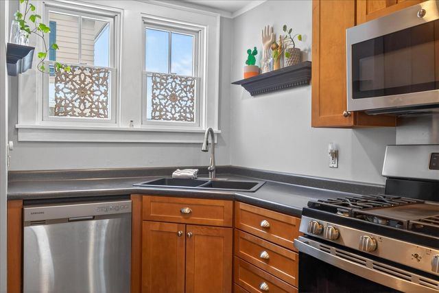 25 Seabury Street, Rutland City, VT 05701