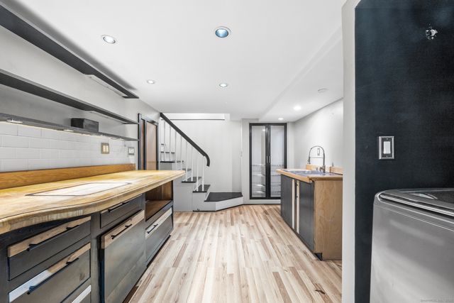 85 Aspen Drive, Middletown, CT 06457