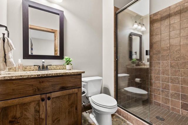 2051 Pinehurst Drive, Chanhassen, MN 55317